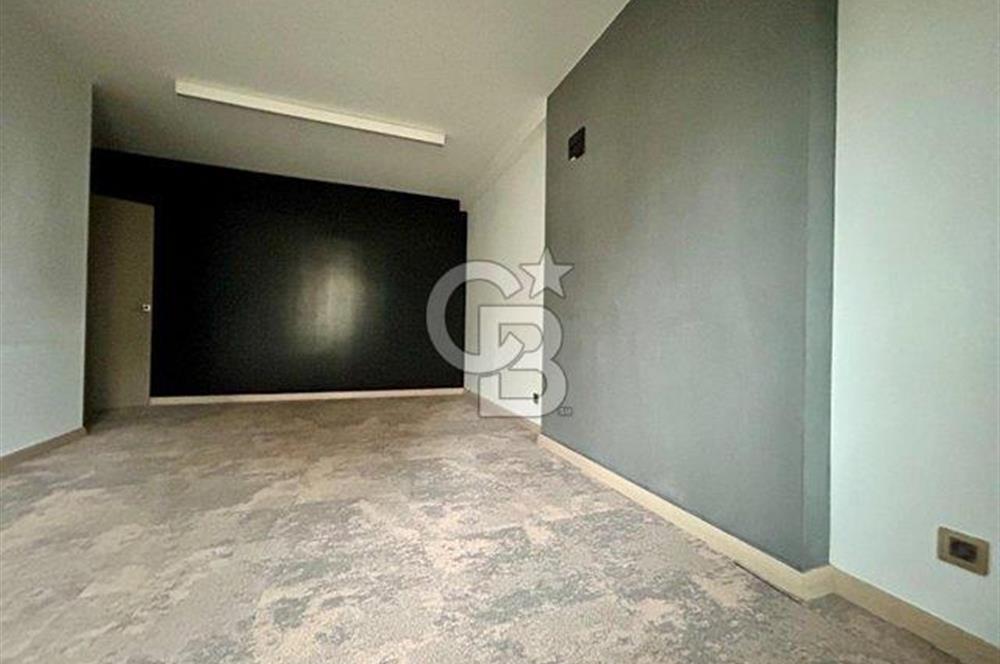 Suadiye Bağdat cad üzerinde yeni binada boş 3+1 güvenlikli daire