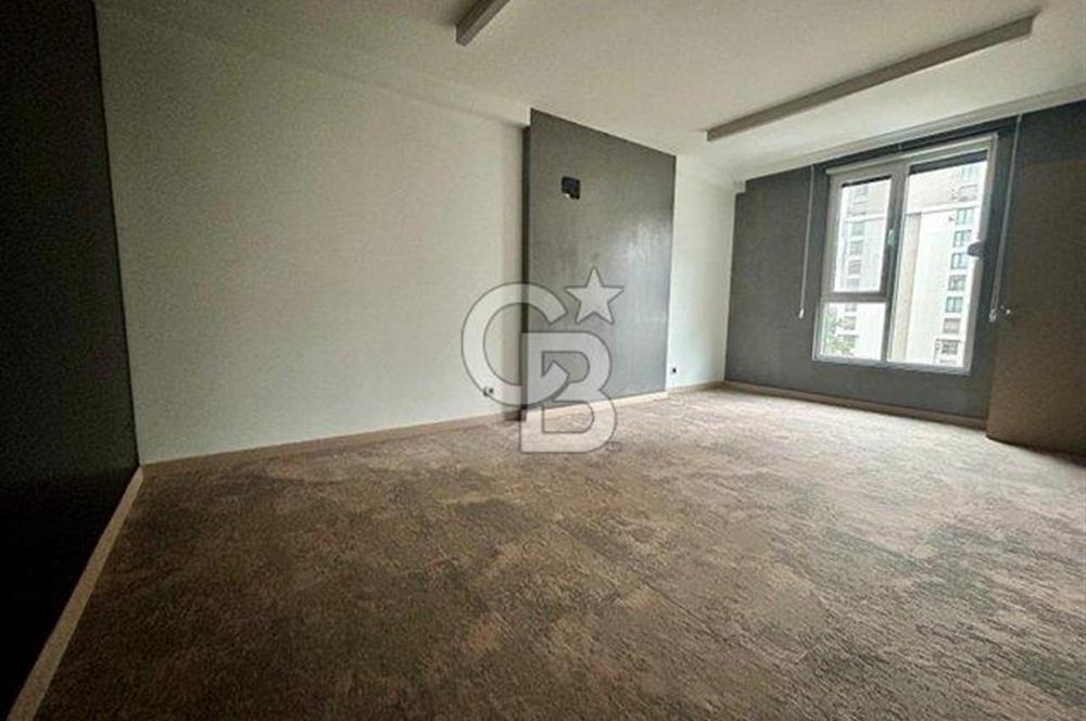 Suadiye Bağdat cad üzerinde yeni binada boş 3+1 güvenlikli daire