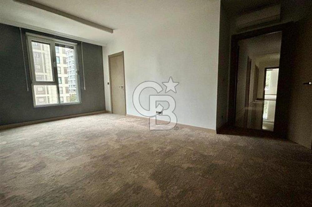 Suadiye Bağdat cad üzerinde yeni binada boş 3+1 güvenlikli daire