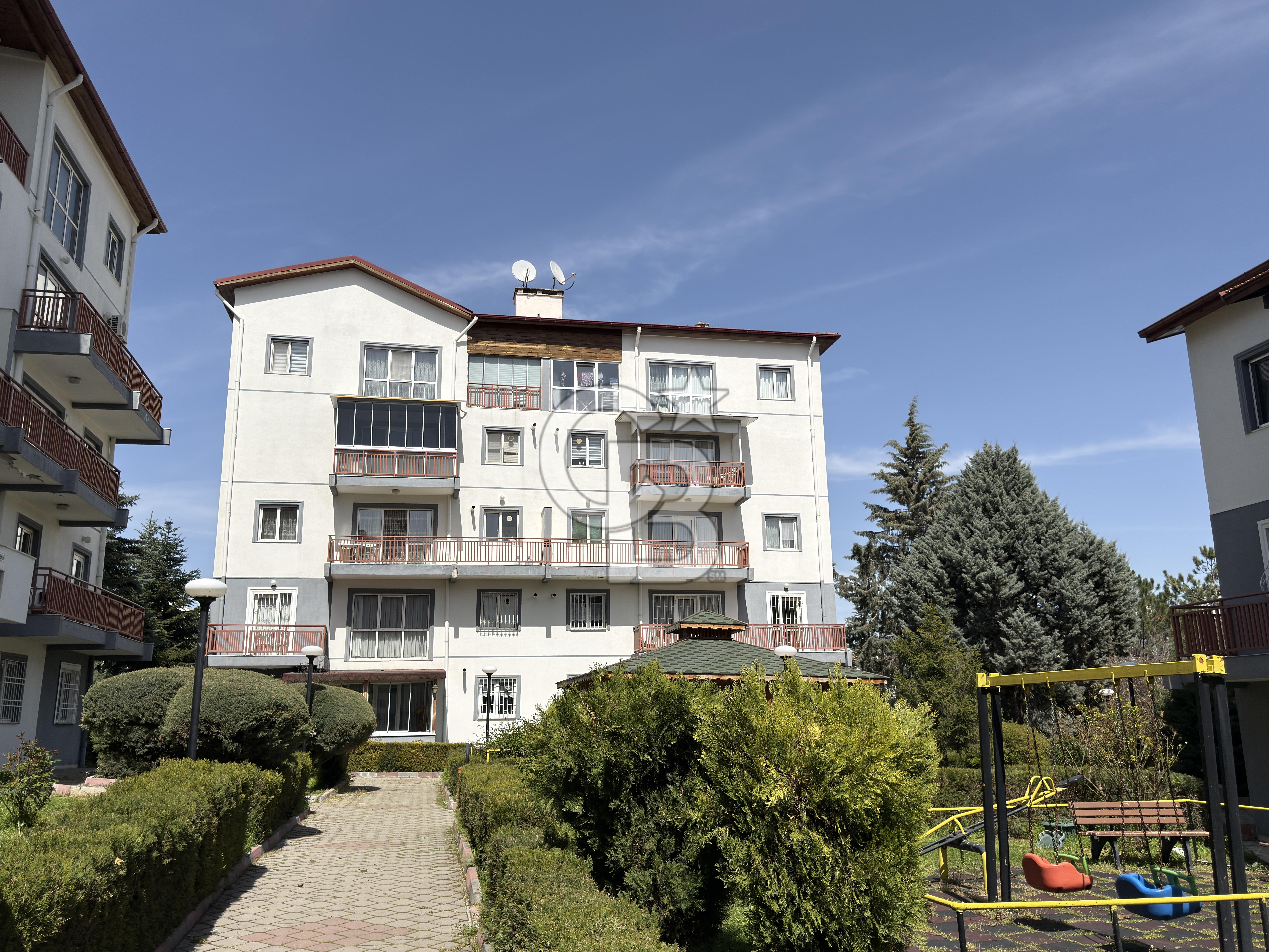 Eryaman üçüncü etap Pazar yanı, yatırımlık, 1 + 1 