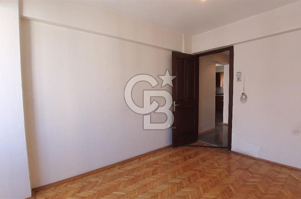 İzmir Karşıyaka Bostanlı Kiralık 2+1 75 m² Daire