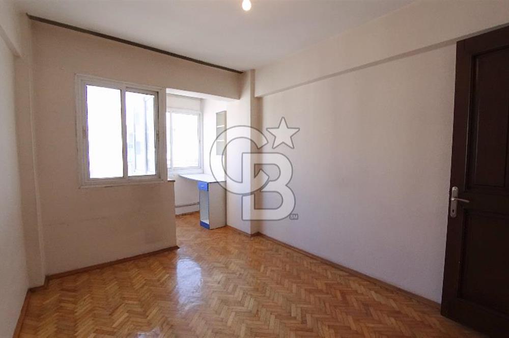 İzmir Karşıyaka Bostanlı Kiralık 2+1 75 m² Daire
