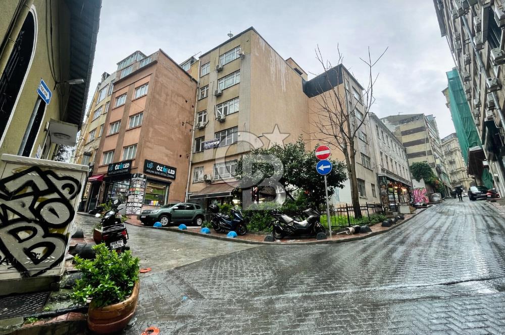 BEYOĞLU EMEKYEMEZ MAHALLESİ ŞİŞHANE HANDA KİRALIK OFİS