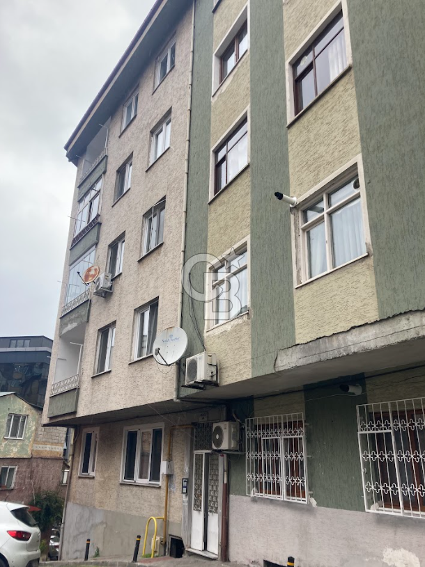 MEYDANA YÜRÜME MESAFESİNDE KİRALIK DAİRE