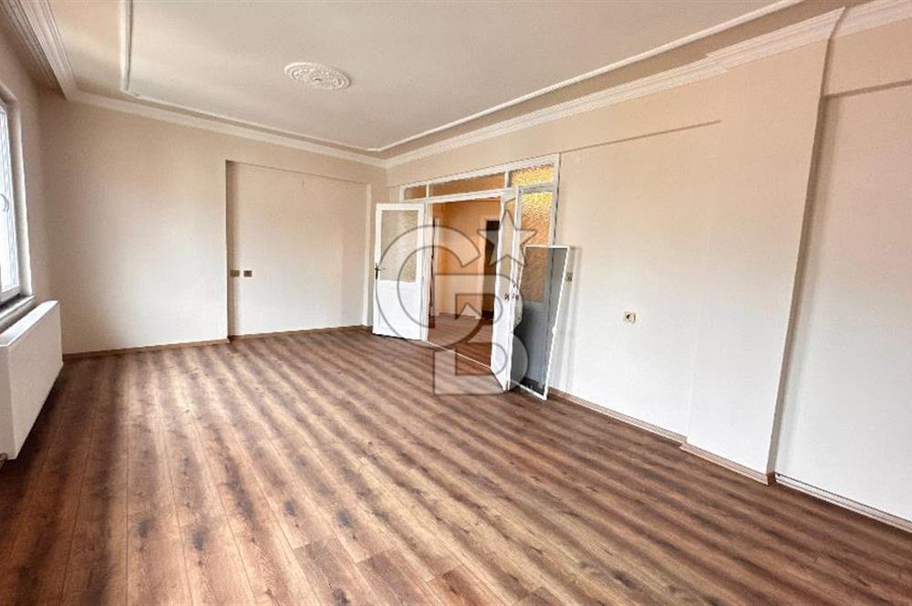 MEYDANA YÜRÜME MESAFESİNDE KİRALIK DAİRE