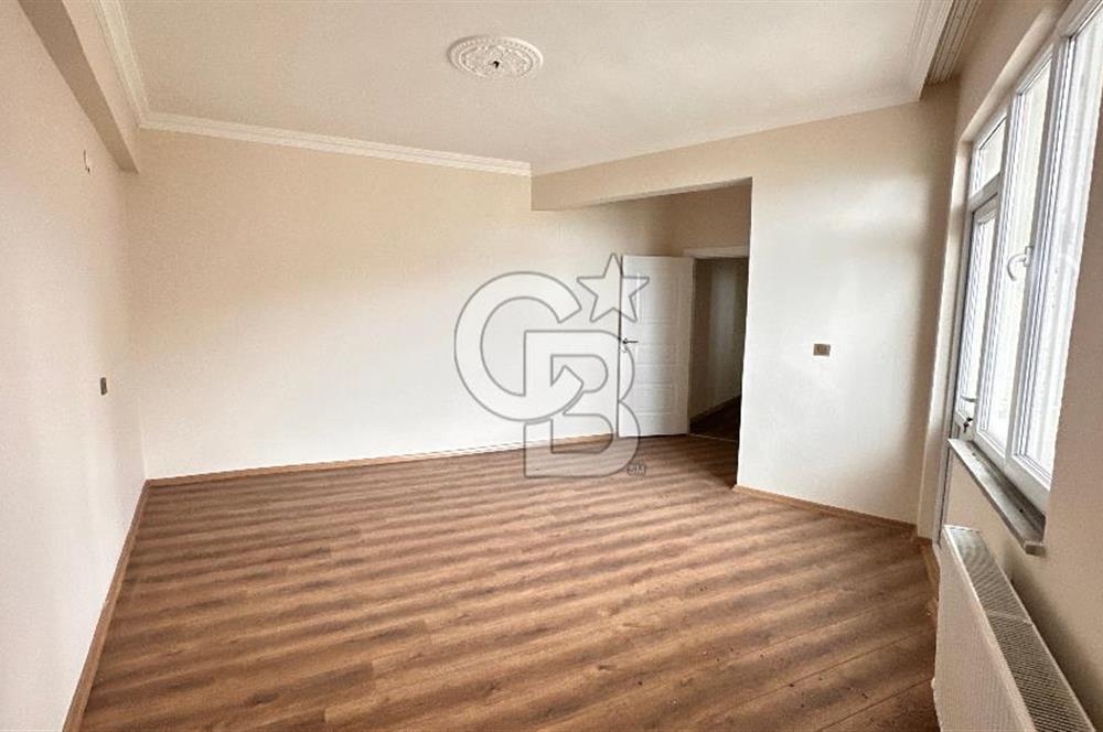 MEYDANA YÜRÜME MESAFESİNDE KİRALIK DAİRE