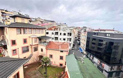 MEYDANA YÜRÜME MESAFESİNDE KİRALIK DAİRE