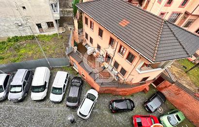 MEYDANA YÜRÜME MESAFESİNDE KİRALIK DAİRE