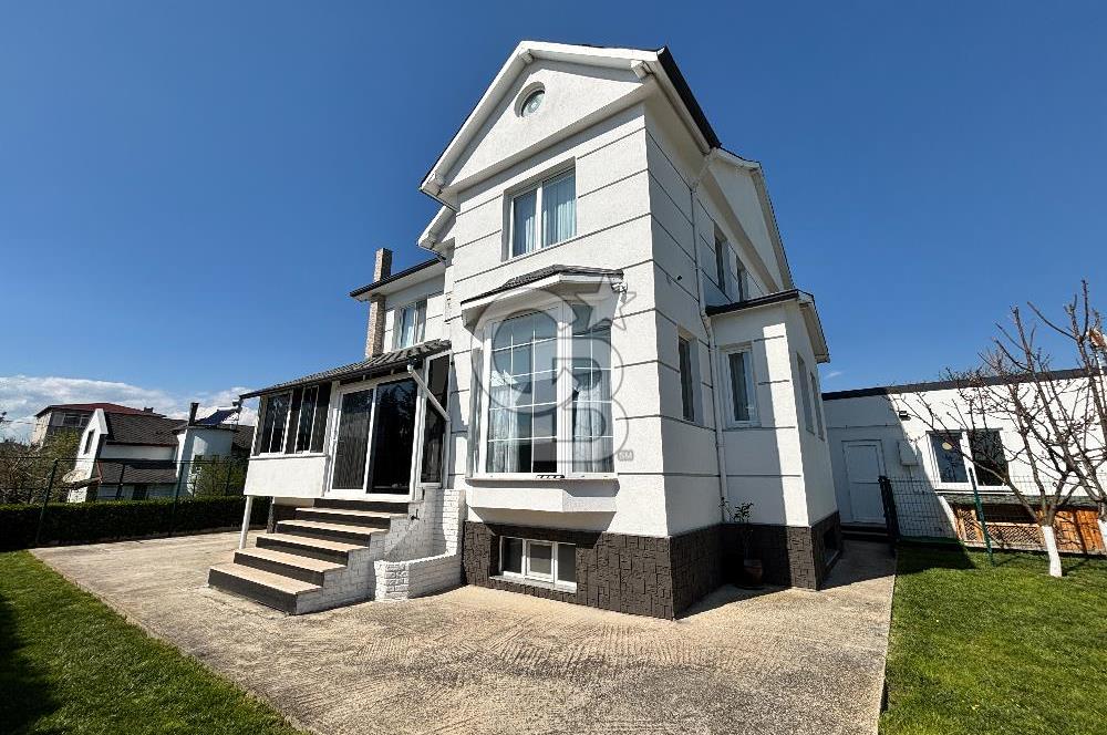 Çorlu Türkgücü’nde 668m² Arsa İçinde Satılık 2+1 Müştemilatlı, 5+1 Lüks Villa 