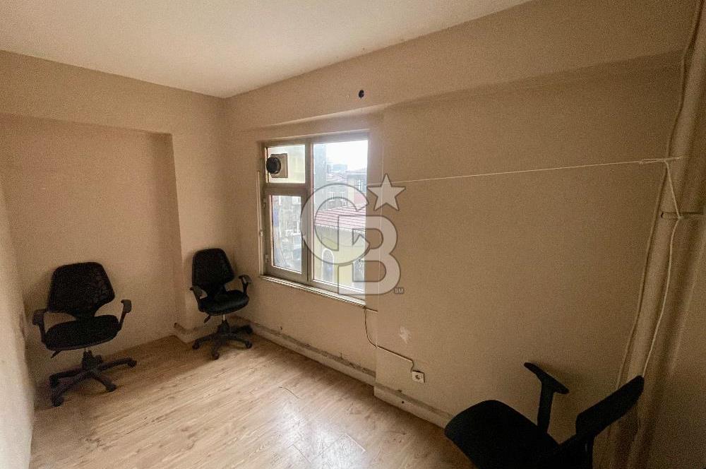 BEYOĞLU EMEKYEMEZ MAHALLESİ ŞİŞHANE HANDA KİRALIK OFİS