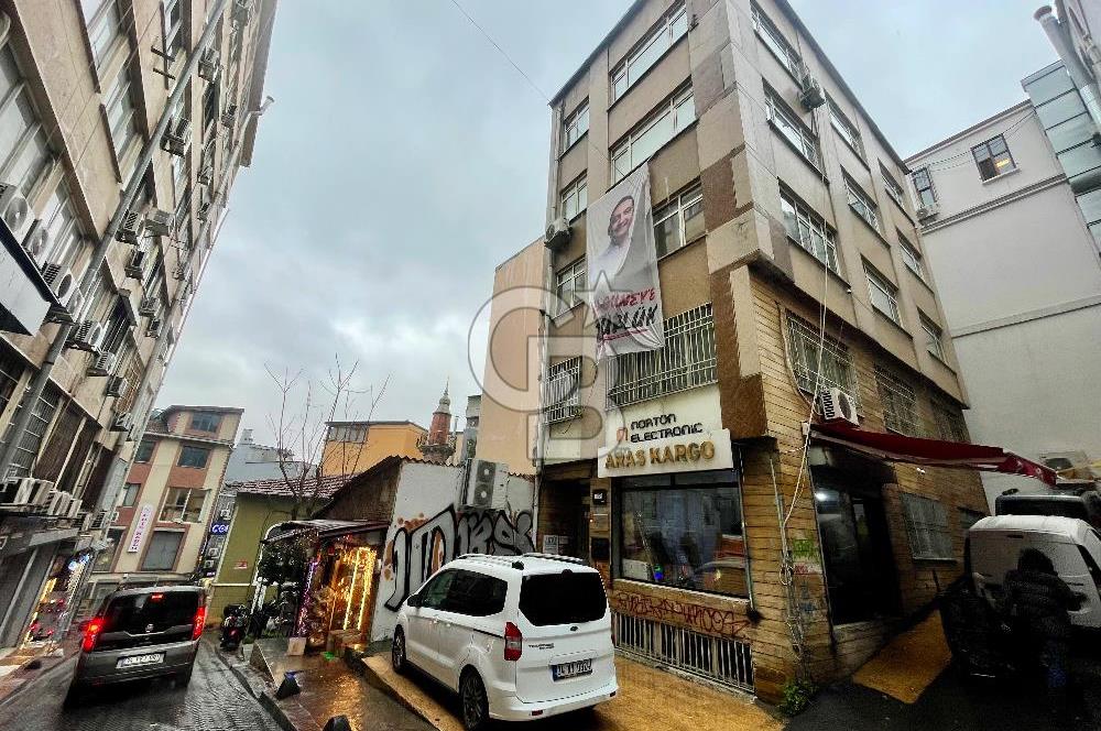 BEYOĞLU EMEKYEMEZ MAHALLESİ ŞİŞHANE HANDA KİRALIK OFİS