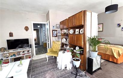 BOSTANLI MERKEZ'DE 3+1 ARA KAT SATILIK DAİRE