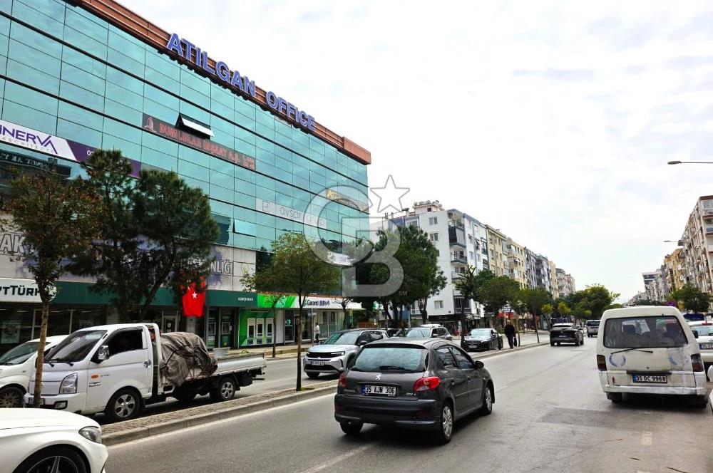 GİRNE CADDESİ ÜZERİNDE 2+1 KÖŞE SATILIK DAİRE..