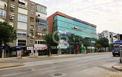 GİRNE CADDESİ ÜZERİNDE 2+1 KÖŞE SATILIK DAİRE..