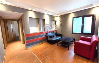 GİRNE CADDESİ ÜZERİNDE 2+1 KÖŞE SATILIK DAİRE..