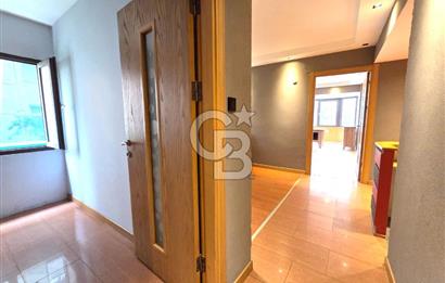 GİRNE CADDESİ ÜZERİNDE 2+1 KÖŞE SATILIK DAİRE..