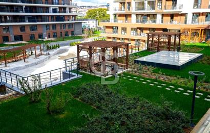 Çekmeköy Narlı Bahçe Evleri'nde Satılık 3+1 Daire