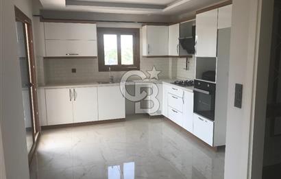 Yüreğir Akdeniz Mah. Havuzlu Site İçi Doğalgazlı Daire