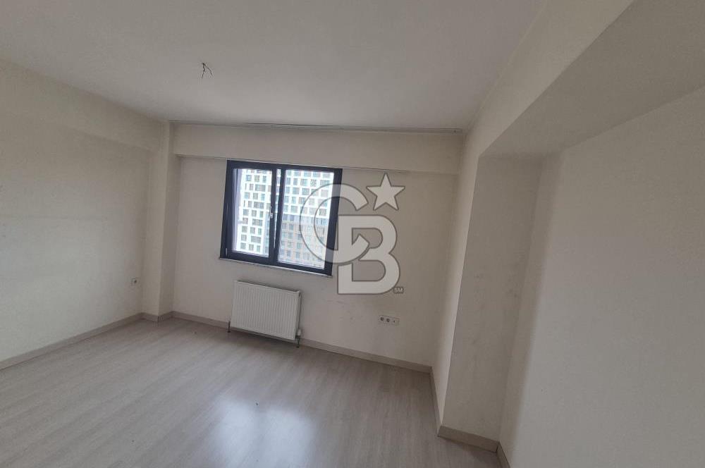 ŞERİFALİ TATLISUDA HAVUZLU GÜVENLİKLİ 2+1 KİRALIK DAİRE