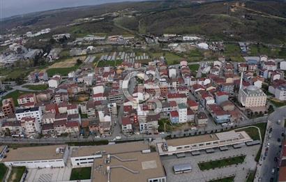 ARNAVUTKÖY BOĞAZKÖYDE RUHSATI ALINMIŞ SATILIK 122 M2 1.10 E ARSA