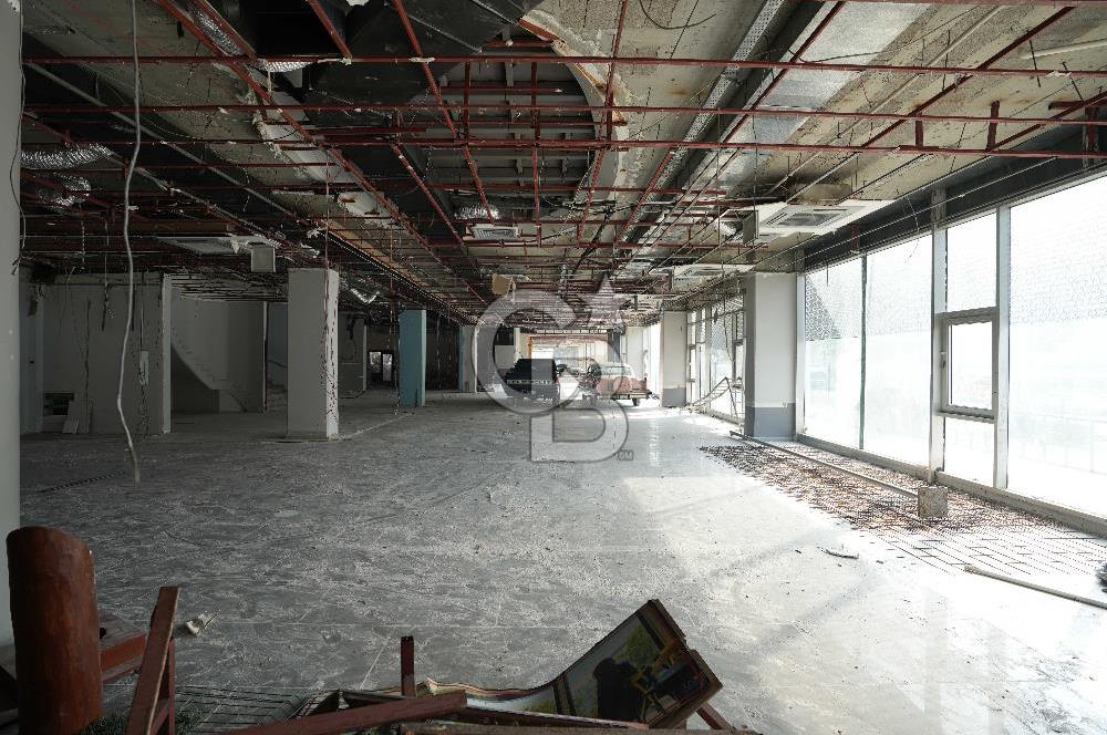 Millet Caddesi Üzerinde 500 m² Kiralık Cadde Mağaza