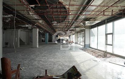 Millet Caddesi Üzerinde 500 m² Kiralık Cadde Mağaza