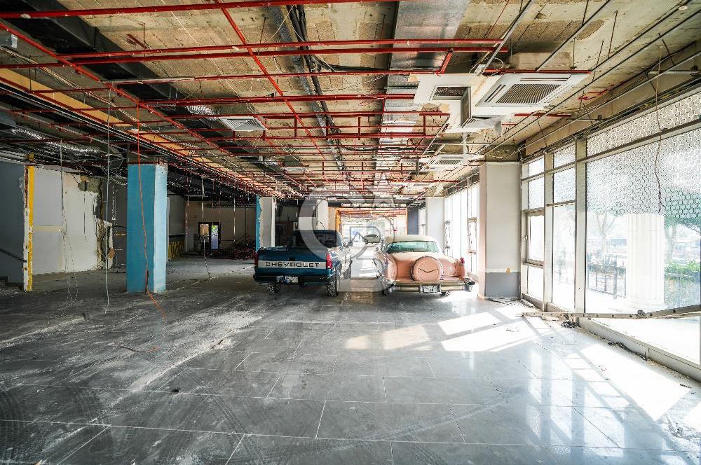 Millet Caddesi Üzerinde 500 m² Kiralık Cadde Mağaza