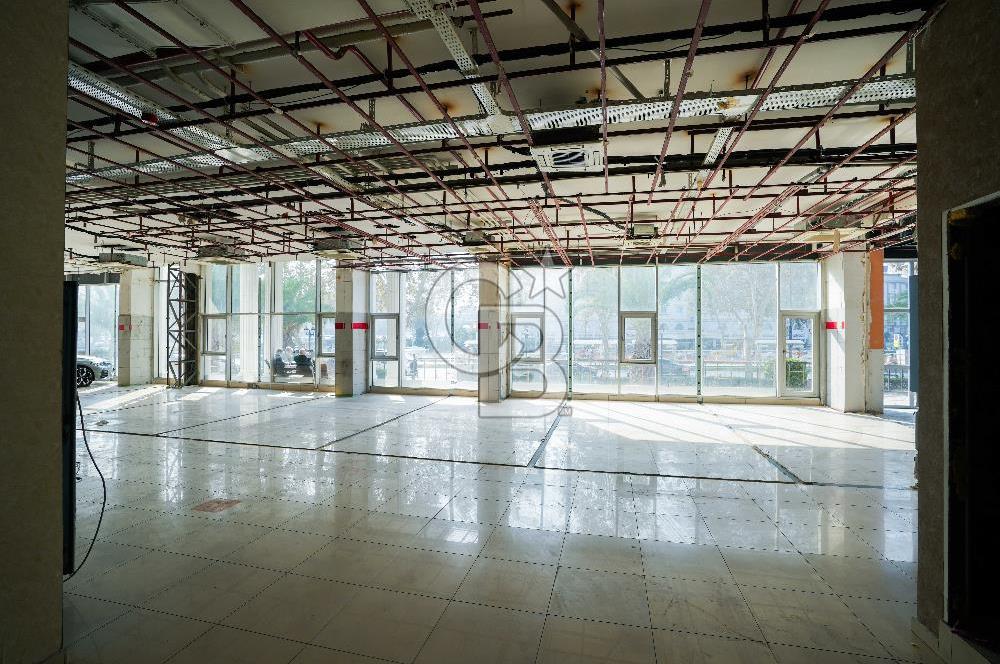 Millet Caddesi Üzerinde 500 m² Kiralık Cadde Mağaza