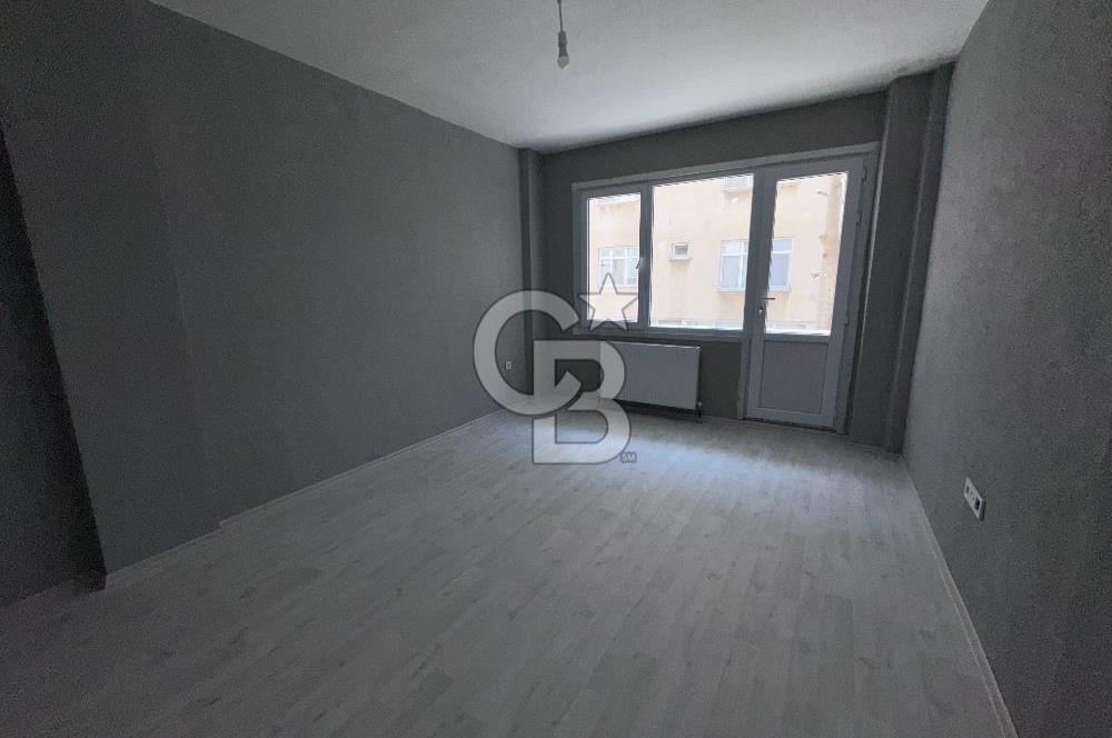 Pendik Kaynarcada E-5 ve Metroya Yakın Yenilenmiş Fırsat