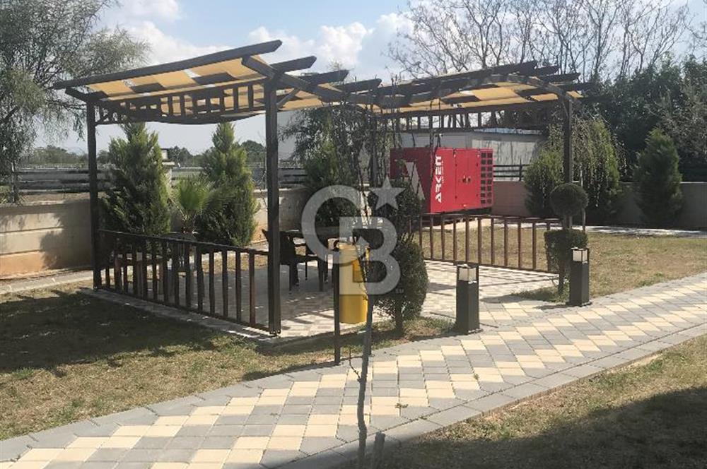 Yüreğir Akdeniz Mah. Havuzlu Site İçi Doğalgazlı Daire