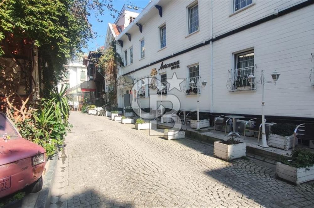 Sultanahmet Cankurtaranda Satılık Müstakil Bina Deniz Manzaralı