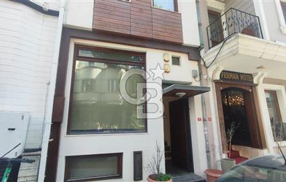 Sultanahmet Cankurtaranda Satılık Müstakil Bina Deniz Manzaralı