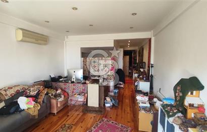 Sultanahmet Cankurtaranda Satılık Müstakil Bina Deniz Manzaralı