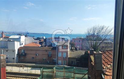 Sultanahmet Cankurtaranda Satılık Müstakil Bina Deniz Manzaralı
