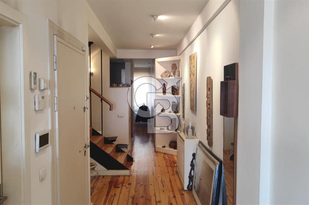 Sultanahmet Cankurtaranda Satılık Müstakil Bina Deniz Manzaralı