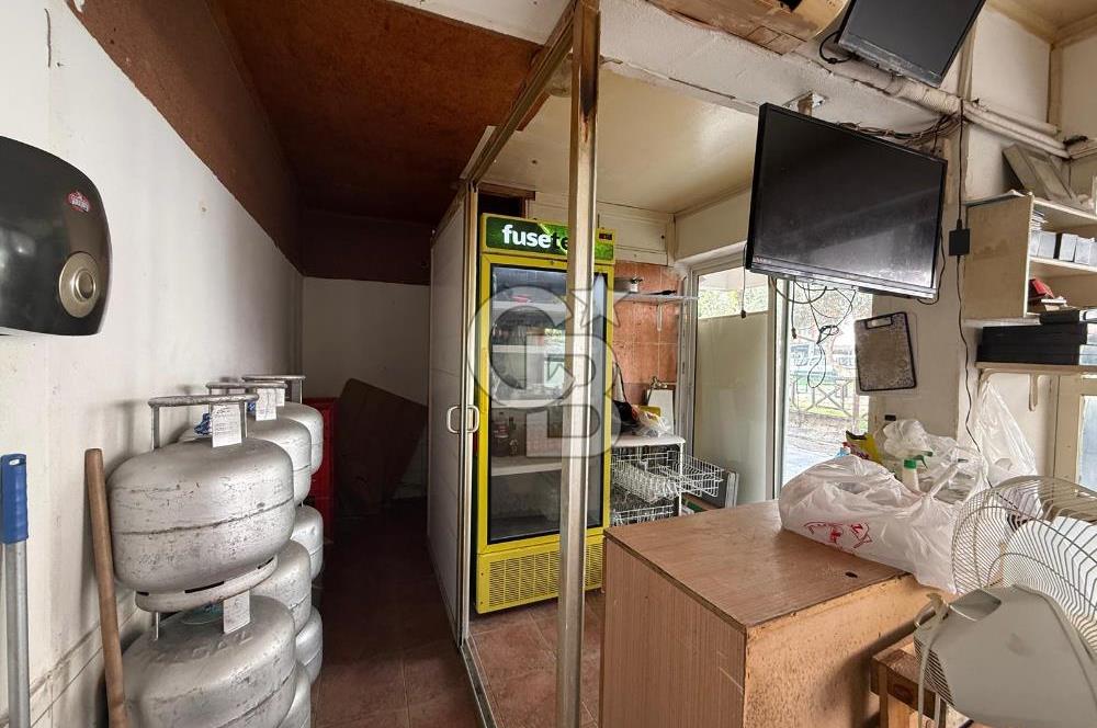 YILDIZ’DA DEFTARDARLIĞA 100 M. MESAFEDE SATILIK DÜKKAN 