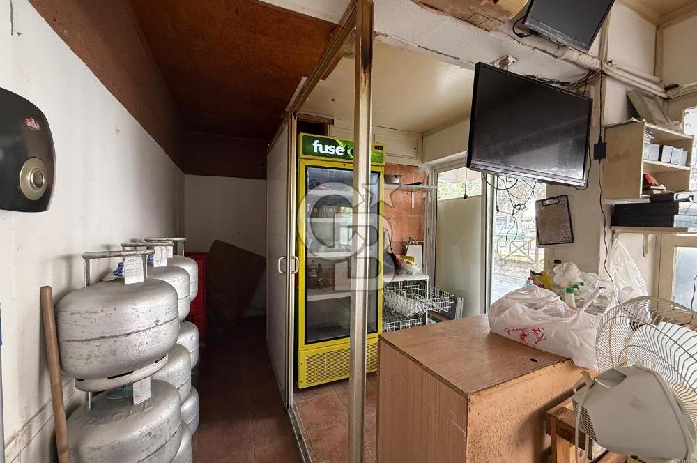 YILDIZ’DA DEFTARDARLIĞA 100 M. MESAFEDE SATILIK DÜKKAN 