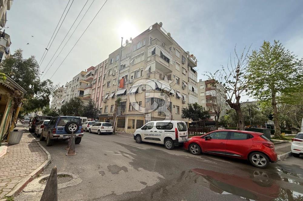 YILDIZ’DA DEFTARDARLIĞA 100 M. MESAFEDE SATILIK DÜKKAN 