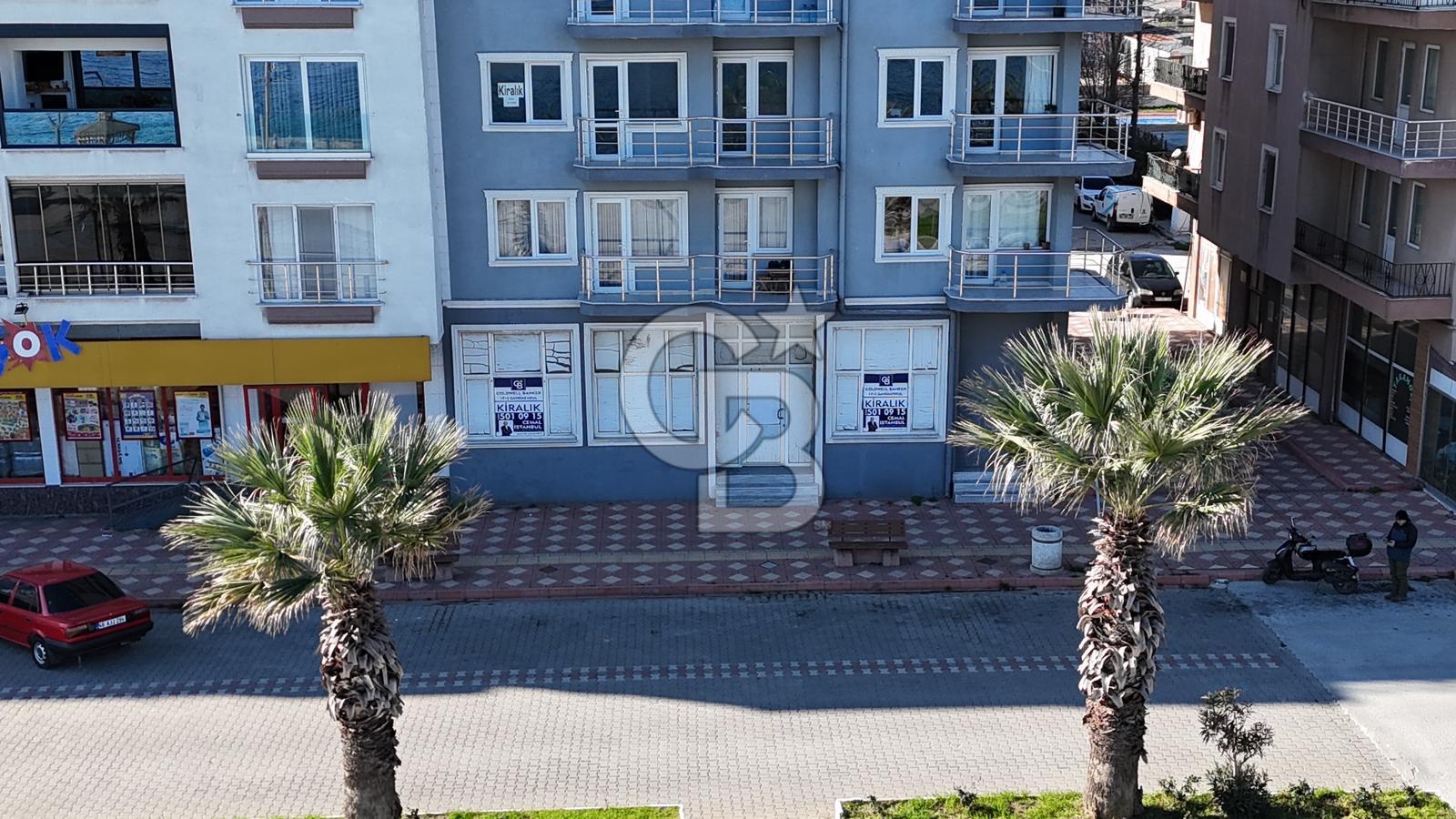 Eceabat Kordon’da Geniş Cepheli, Ferah Kiralık Dükkan!