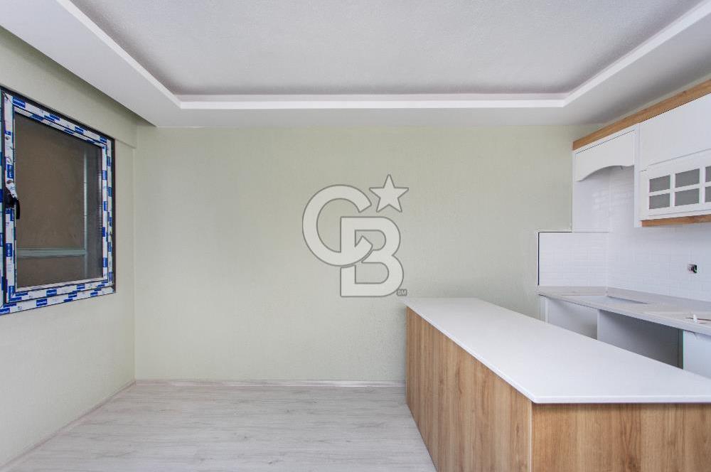 Foça Kazım Dirik Mah. Merkezi Konumda Satılık 1+1 Daire