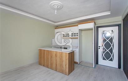 Foça Kazım Dirik Mah. Merkezi Konumda Satılık 1+1 Daire