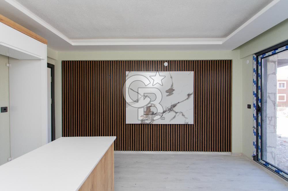 Foça Kazım Dirik Mah. Merkezi Konumda Satılık 1+1 Daire