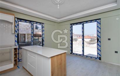 Foça Kazım Dirik Mah. Satılık Bahçe Katı 2+1 Daire