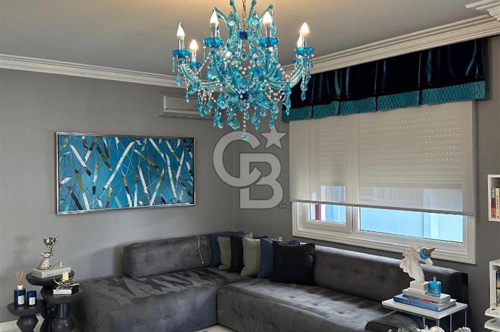 Florya Adakale'de 260m² Lüks Tasarımlı Masrafsız 4+1 Daire!