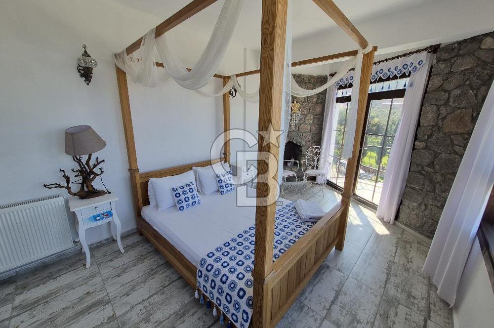 DİKİLİ'DE DENİZ MANZARALI 6 ODALI TAŞ BUTİK OTEL