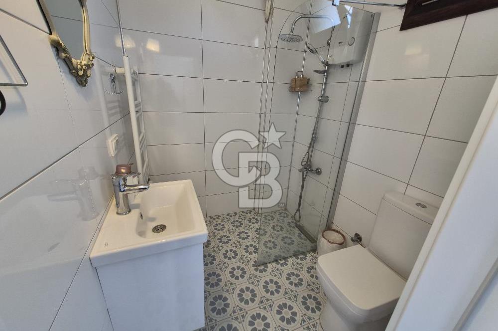 DİKİLİ'DE DENİZ MANZARALI 6 ODALI TAŞ BUTİK OTEL