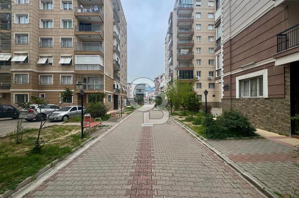 İzmir Bayraklı Şehir Hastanesi Yakını D.Gazlı Satılık 3+1 Saire