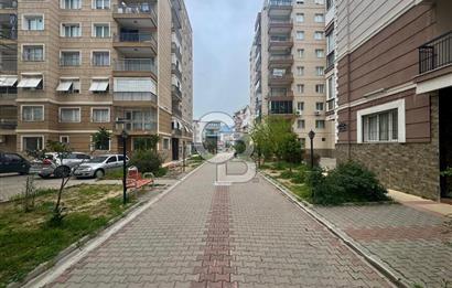 İzmir Bayraklı Şehir Hastanesi Yakını D.Gazlı Satılık 3+1 Saire