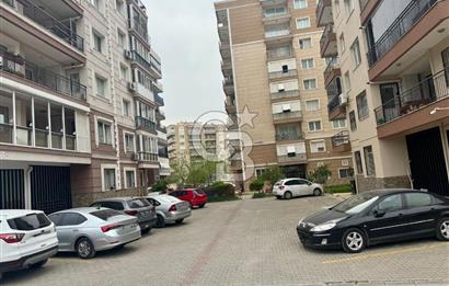 İzmir Bayraklı Şehir Hastanesi Yakını D.Gazlı Satılık 3+1 Saire