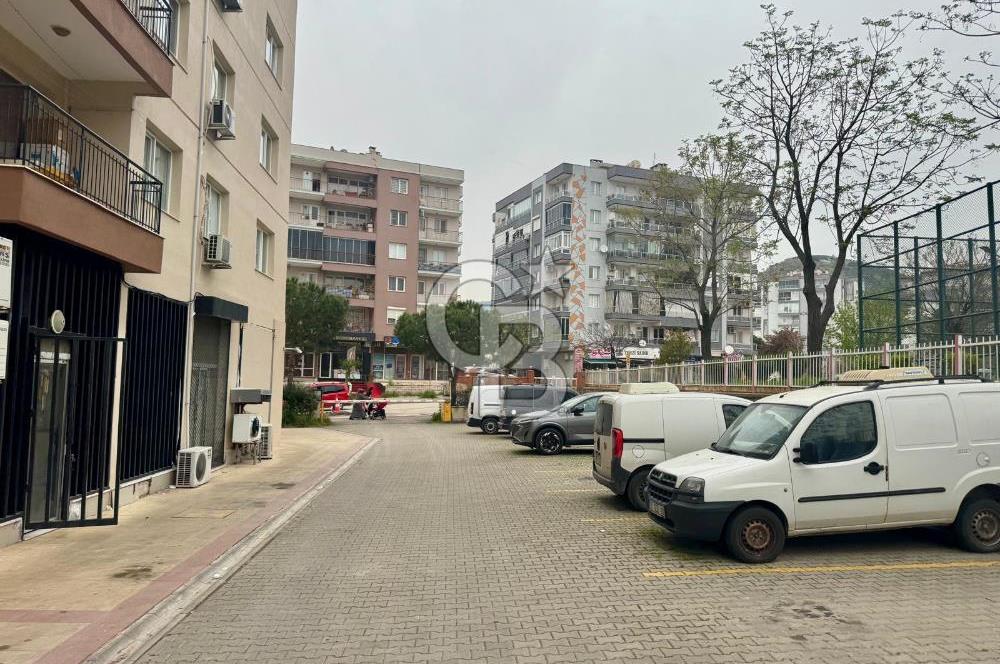 İzmir Bayraklı Şehir Hastanesi Yakını D.Gazlı Satılık 3+1 Saire